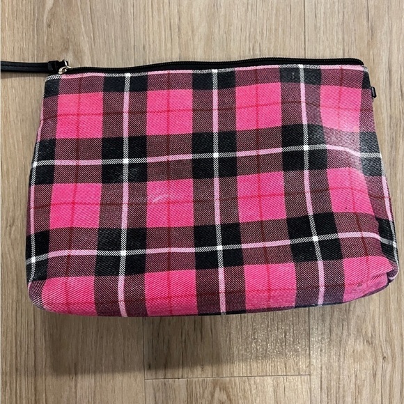 VICTORIA'S SECRET Valentine's Day Pink Black Plaid Cosmetic Make Up Bag Patches - Picture 2 of 3